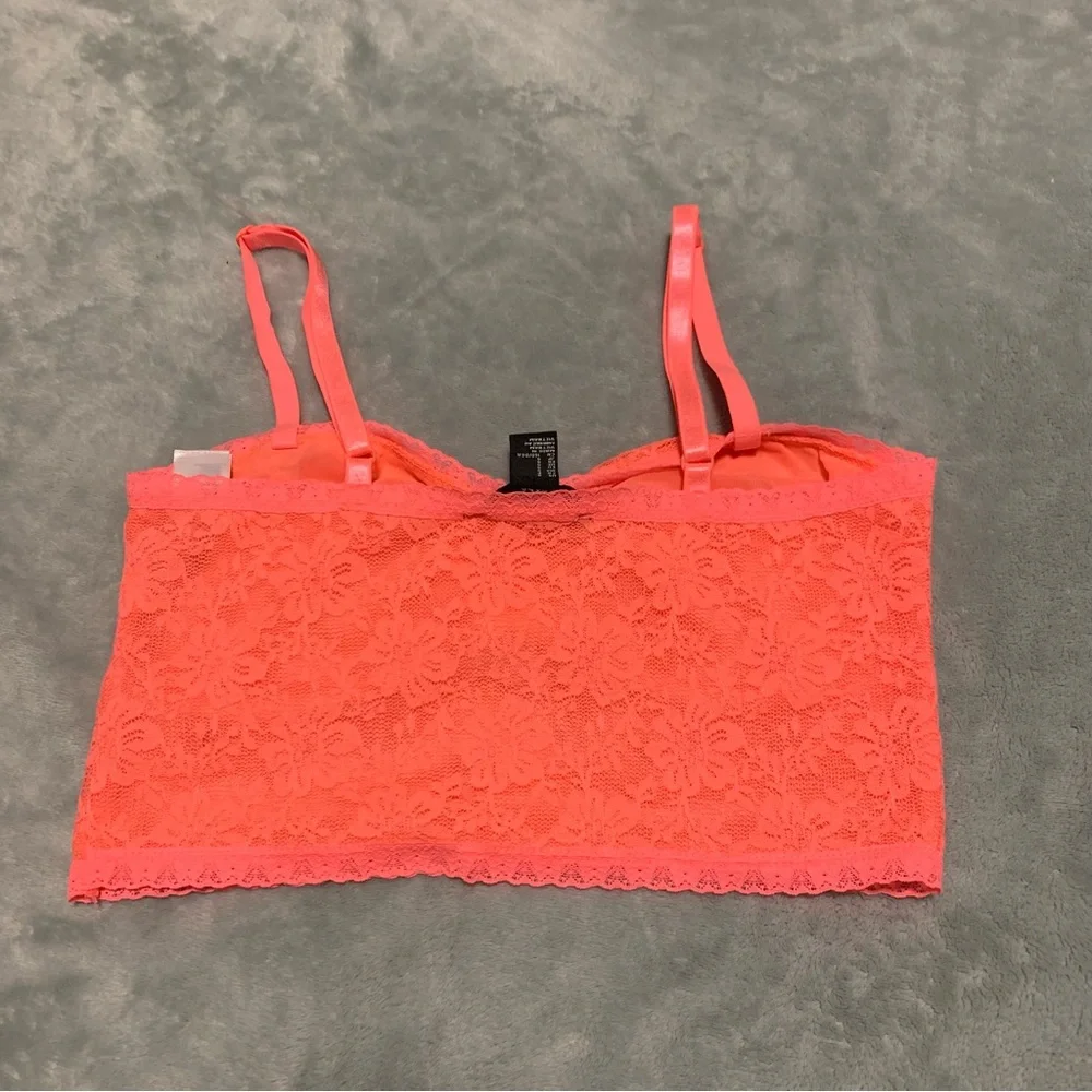 Size small lace bustier crops - Picture 7 of 8